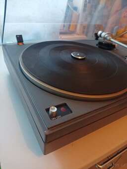 Gramofon Tesla MC-400 - 4