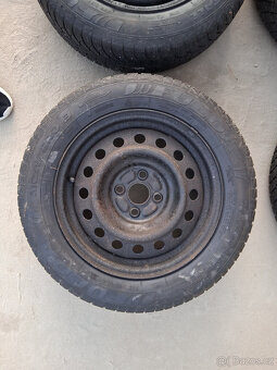 Sada zimních pneumatik 195/60 R15 - 4