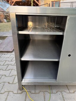 Nerezový velký stůl s policemi - 4