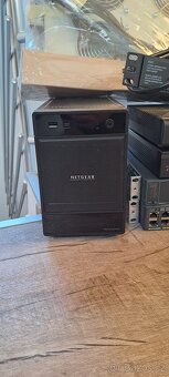 Switche,router, NAS, VPN, UPS - 4