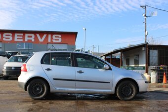 Volkswagen Golf 1,9TDI 77KW, STK 2/2026, KLIMA, r.v. 2004 - 4