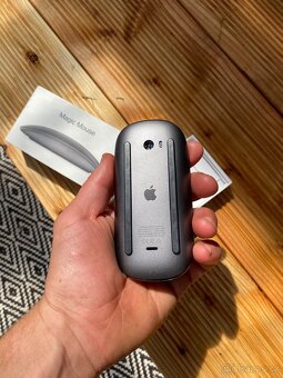 Magic Mouse - Black edition - 4