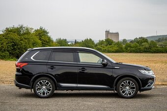 Mitsubishi Outlander 2.2 DI-D Instyle - 4