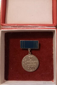 Různé odznaky - 4