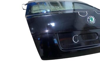 Páté dveře víko zadní černá LF9R Škoda Octavia 2 FL sedan 13 - 4
