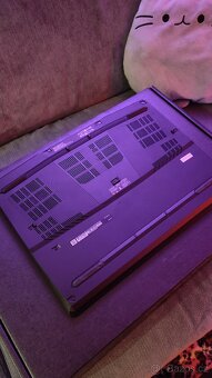 Herni notebook i7 10g, 16gb, RTX 3070, 240 Hz - 4