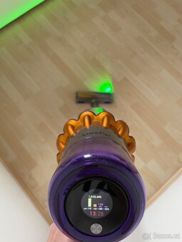 Dyson V15 Detect Absolute - 4