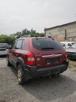 Hyundai Tucson 2.0 CRDI 103kw - 4