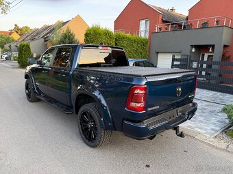 DODGE RAM 1500 LARAMIE LPG HEMI - 4