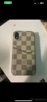 Apple Iphone xr - 4
