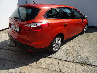 Ford Focus 1.6TDCi,1majČR,S.kniha,tažné,klimatizace,ALU - 4