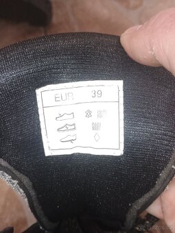 Kolečkové brusle s příslušenstvím - 4