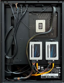 Výkonný herní set i5-12600KF, 32GB DDR5, 2xMonitor - 4