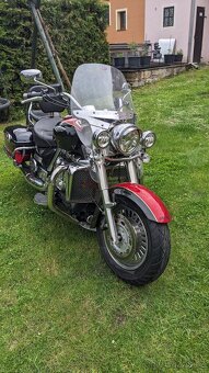 TRIUMPH Rocket III Touring - 4