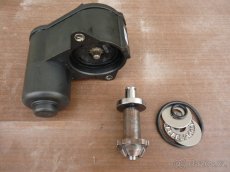 Servomotorek ruční brzdy Passat 3C - 4