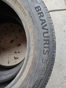 Barum 225/55R17 - 4