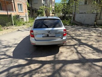Škoda Superb combi 2.0 TDI DSG - 4