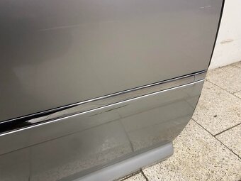 Pravé zadní dveře stříbrná LY7W Audi A8 4E D3 sedan 2004 - 4