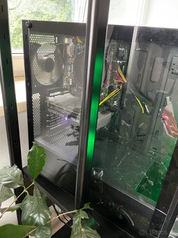 Prodám 4 roky starý PC za skvělou cenu. - 4