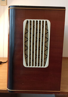 Staré retro rádio Tesla Hymnus 625A-2 - 4