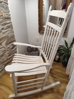 Dřevěné houpací křeslo - 4