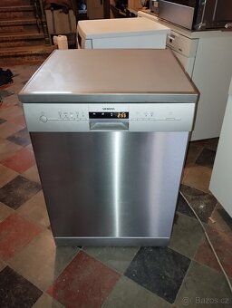 Volně stojící nerezová myčka zn. Siemens - 4