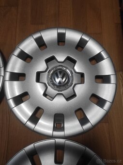 Sada 4 kusů poklic Volkswagen (15") - 4