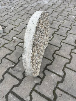 Zahradní nášlapy s výsečí - 4