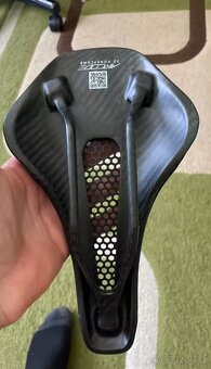 Karbonové sedlo 3D - 4