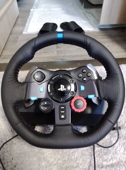 Logitech G29 Driving Force - 4