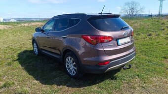 Hyundai SantaFe - 4