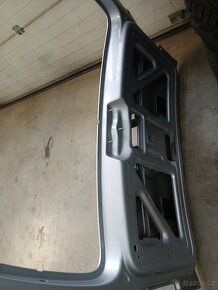 Zadní výklopné víko vw caddy rv15-20 2K5 827 025 B - 4
