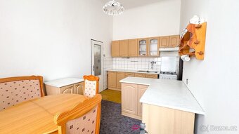 Prodej bytu 3+1 s balkonem a šatnou, 95 m2 - Mariánské Lázně - 4