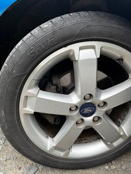 Ford Focus - 4