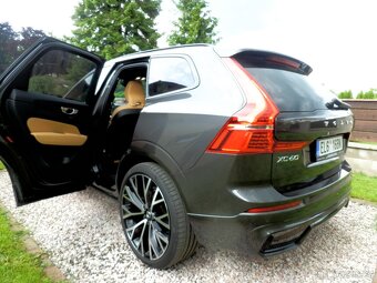 VOLVO XC60 T8 AWD RECHARGE ULTIMATE DARK - 4