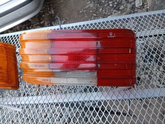 Mercedes w114 w115 zadní lampy. - 4