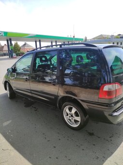 Ford Galaxy - 4