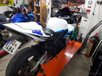 Honda CBR 600 RR - 4
