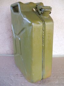 Válečný kanystr 1944 - 4