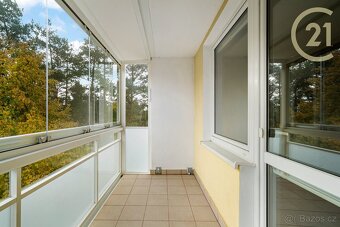 Prostorný byt 3+1 s lodžií a balkonem v oblíbených Žabovř... - 4