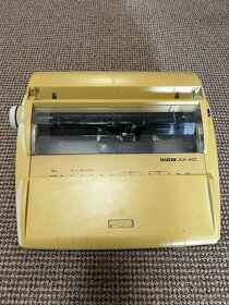 Brother Elektrický psací stroj AX-410 - 4