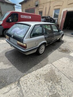 BMW E30 318i - 4