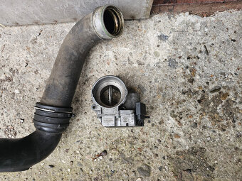 díly Vw Passat B6 2.0tdi - 4