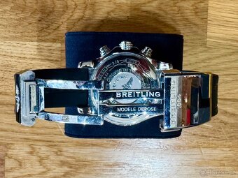 Breitling Super Avenger - 4