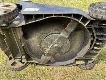 Sekačka na trávu - 4