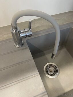 Granitový kuchyňský dřez + baterie - 4