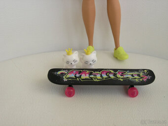 Panenka Barbie EXTRA modré vlasy Mattel - 4