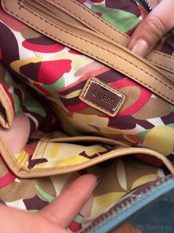 Kabelka zn . Guess orig. Crossbody novs - 4