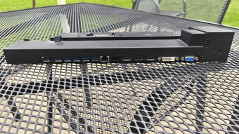 Lenovo ThinkPad workstation - 4