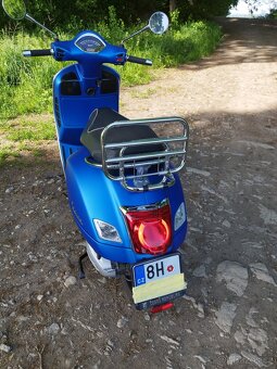 Vespa GTS 300 - 4